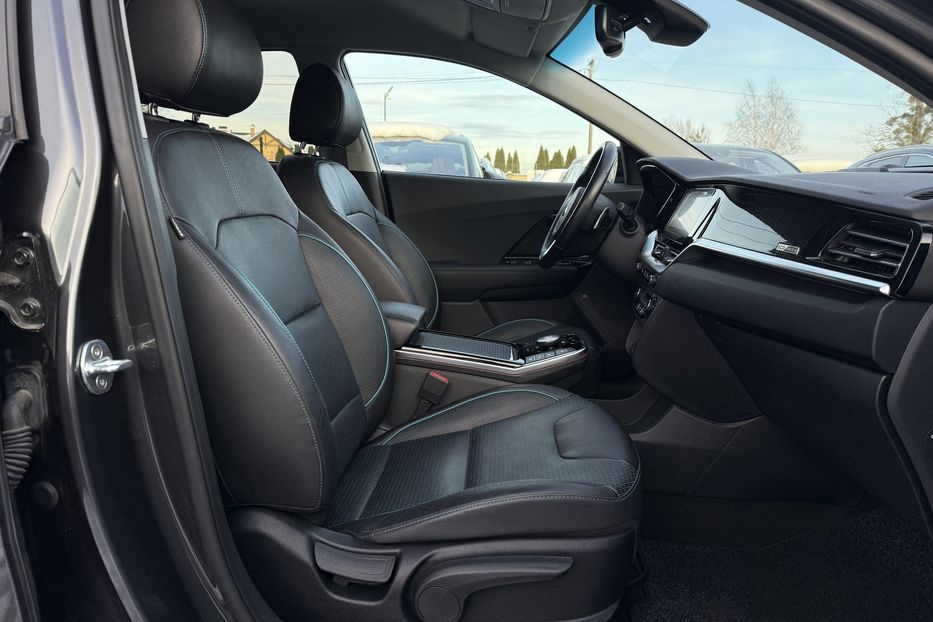 Продам Kia Niro 64кВт/204к.сМакс.комплектація! 2021 года в Львове