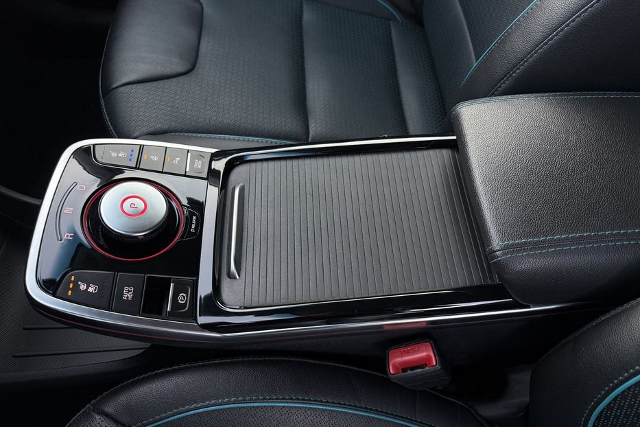 Продам Kia Niro 64кВт/204к.сМакс.комплектація! 2021 года в Львове