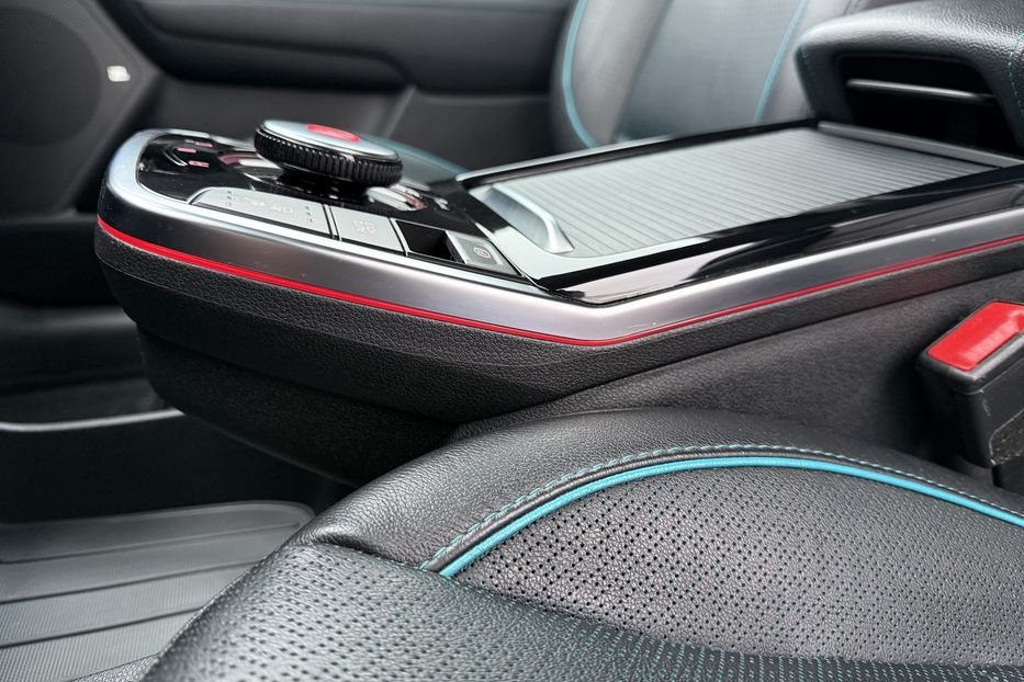 Продам Kia Niro 64кВт/204к.сМакс.комплектація! 2021 года в Львове