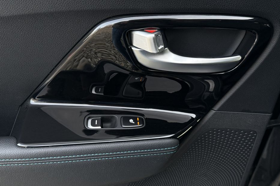 Продам Kia Niro 64кВт/204к.сМакс.комплектація! 2021 года в Львове