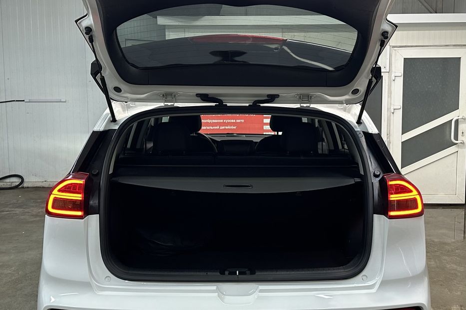 Продам Kia Niro  64 кВт Макс. комплектація! 2022 года в Львове