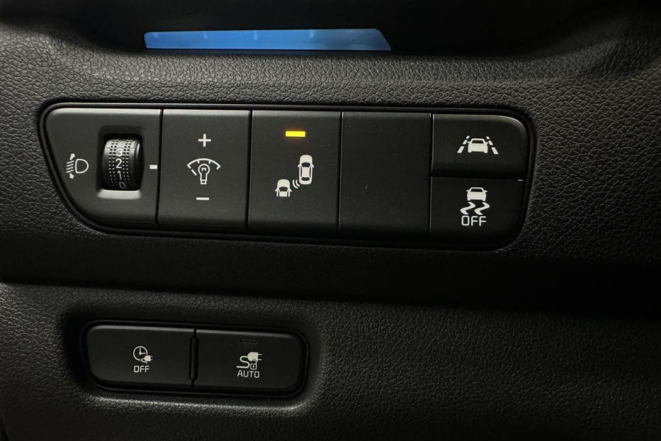 Продам Kia Niro  64 кВт Макс. комплектація! 2022 года в Львове