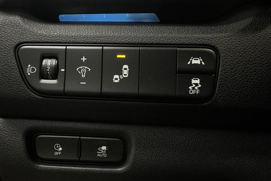 Продам Kia Niro  64 кВт Макс. комплектація! 2022 года в Львове