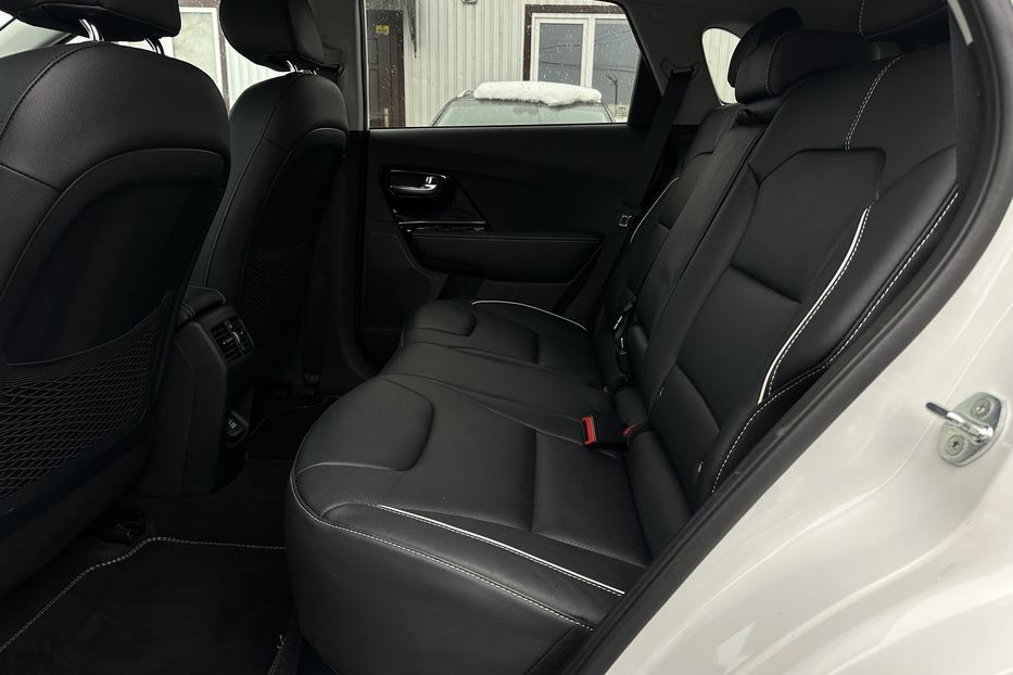 Продам Kia Niro  64 кВт Макс. комплектація! 2022 года в Львове