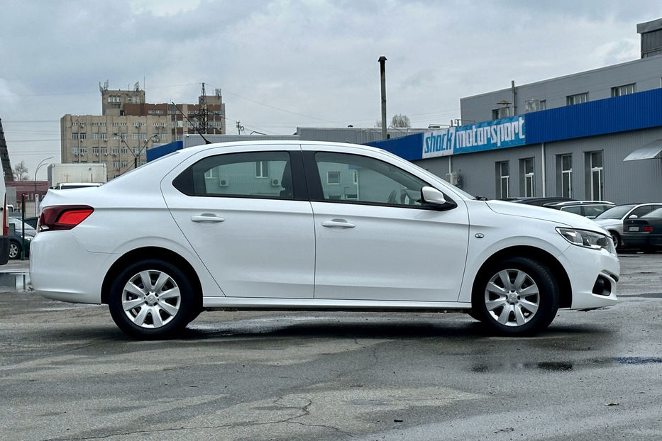 Продам Peugeot 301 2017 года в Киеве