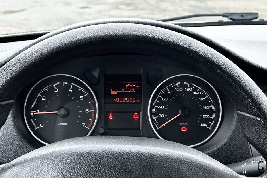 Продам Peugeot 301 2017 года в Киеве