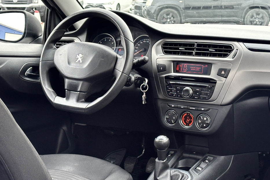 Продам Peugeot 301 2017 года в Киеве