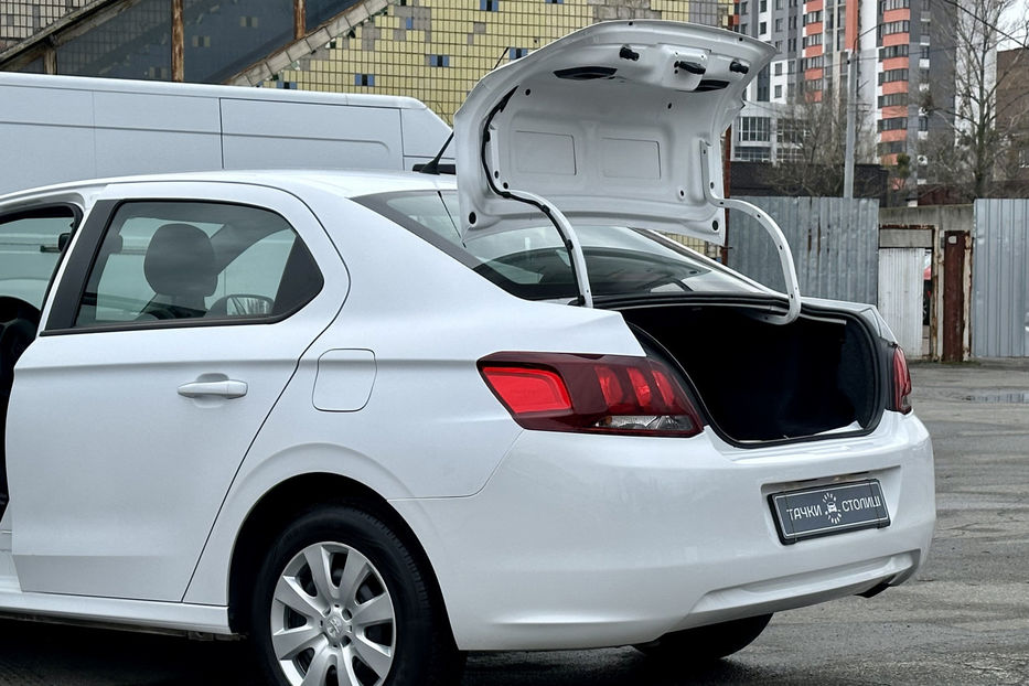 Продам Peugeot 301 2017 года в Киеве