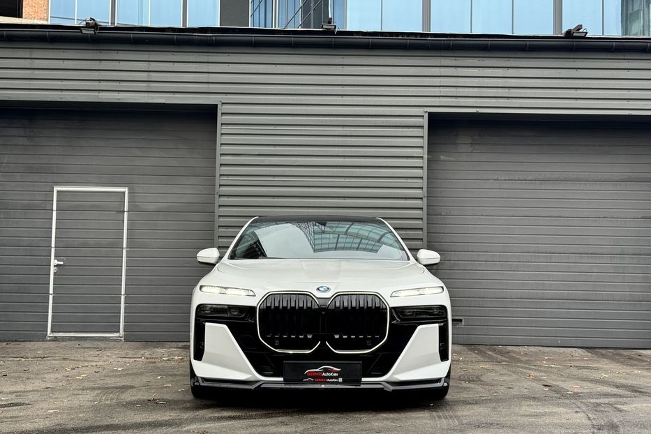 Продам BMW 760 i MHEV  xDrive M Package  2023 года в Киеве
