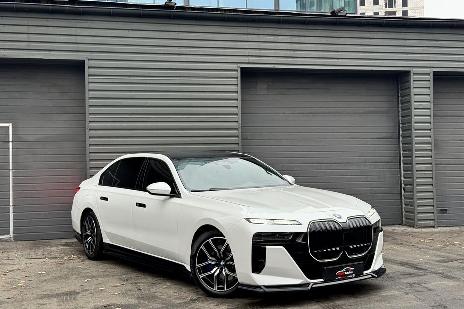 Продам BMW 760 i MHEV  xDrive M Package  2023 года в Киеве
