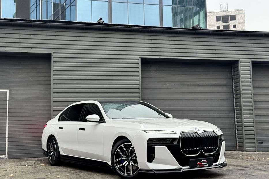 Продам BMW 760 i MHEV  xDrive M Package  2023 года в Киеве