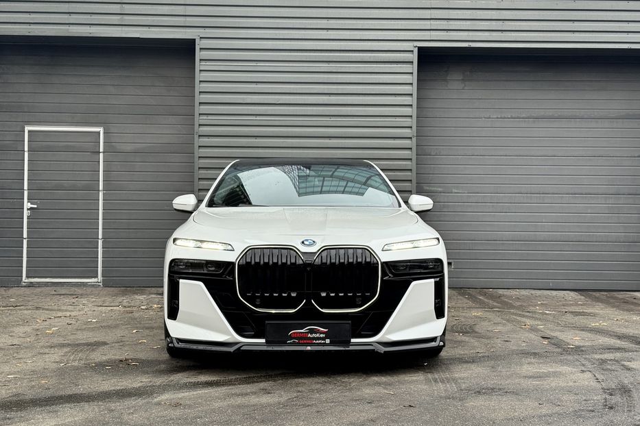 Продам BMW 760 i MHEV  xDrive M Package  2023 года в Киеве