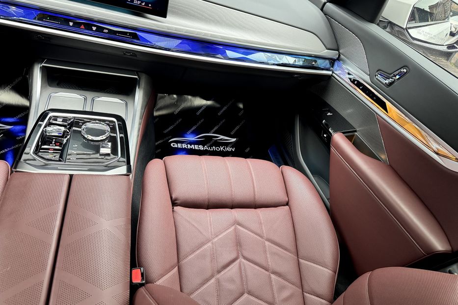 Продам BMW 760 i MHEV  xDrive M Package  2023 года в Киеве