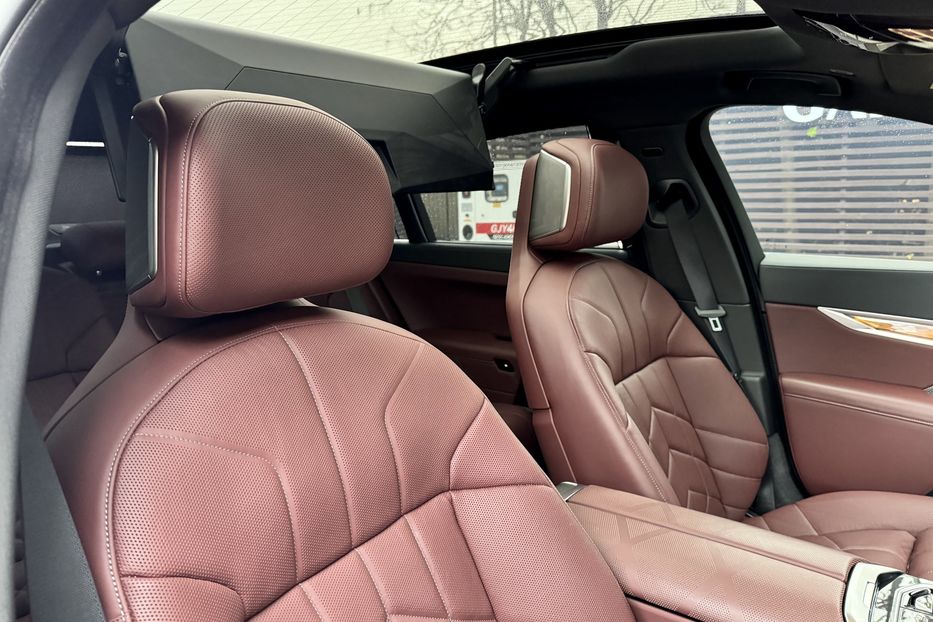 Продам BMW 760 i MHEV  xDrive M Package  2023 года в Киеве