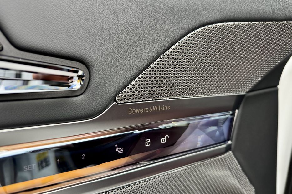 Продам BMW 760 i MHEV  xDrive M Package  2023 года в Киеве