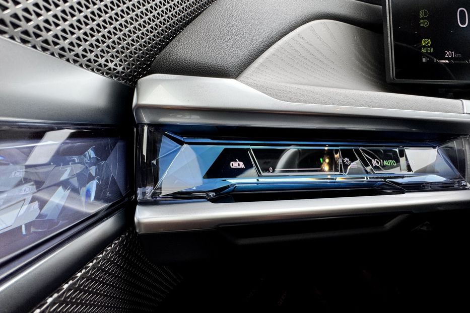 Продам BMW 760 i MHEV  xDrive M Package  2023 года в Киеве