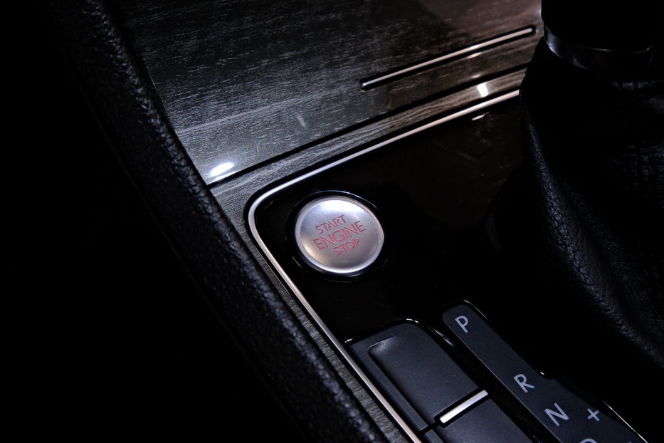 Продам Volkswagen Passat NMS 2017 года в Одессе