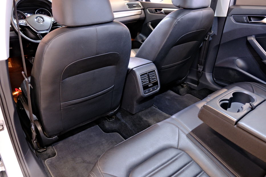 Продам Volkswagen Passat NMS 2017 года в Одессе