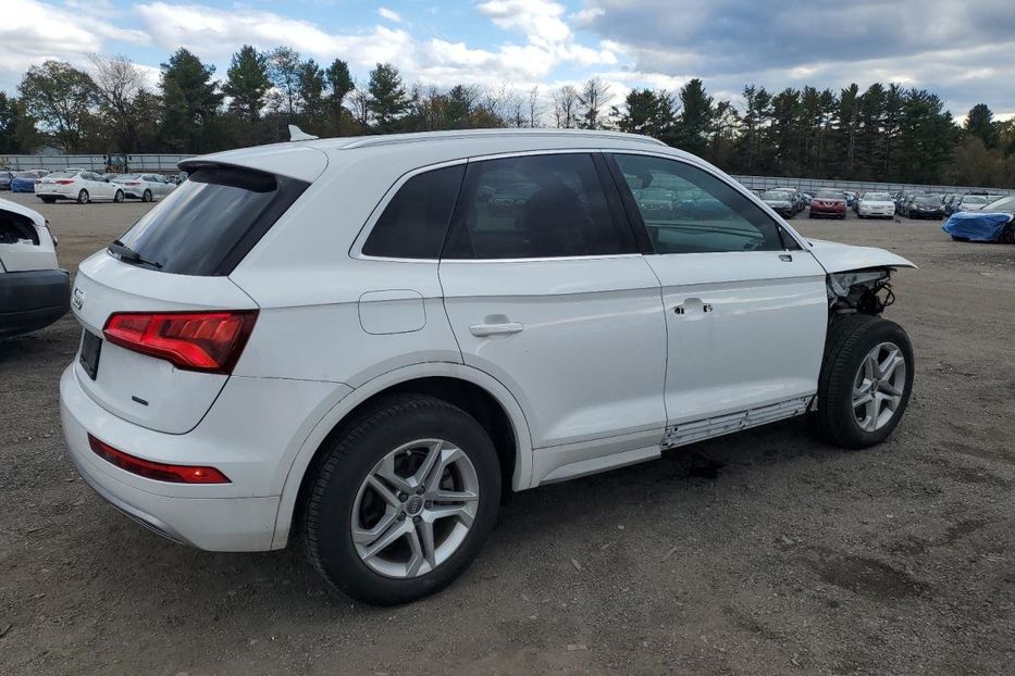 Продам Audi Q5 Premium 2019 года в Черновцах