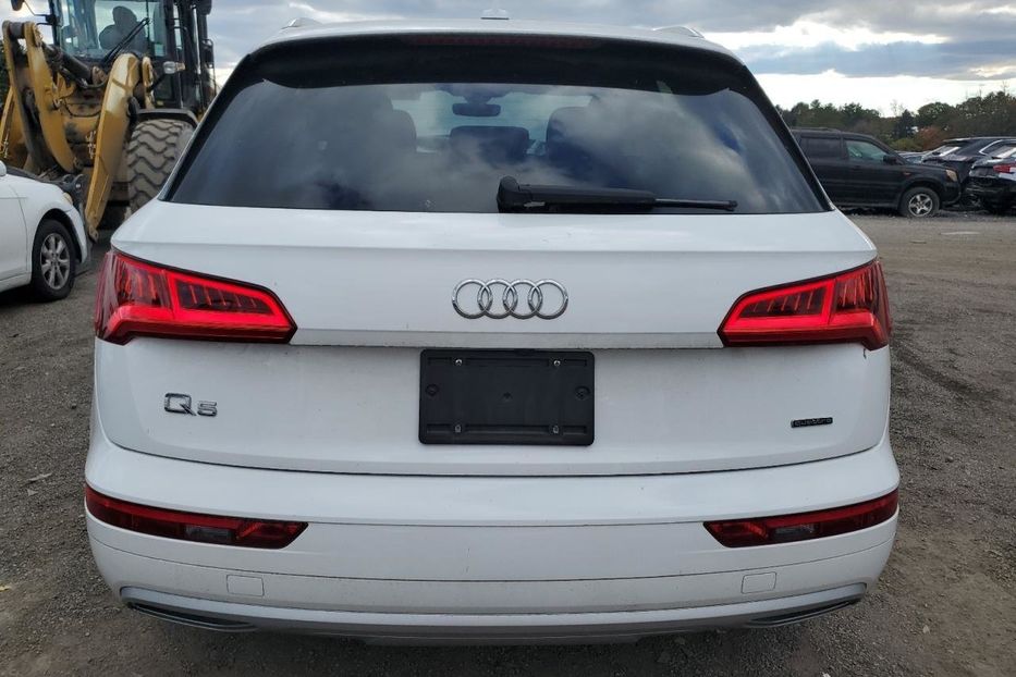 Продам Audi Q5 Premium 2019 года в Черновцах