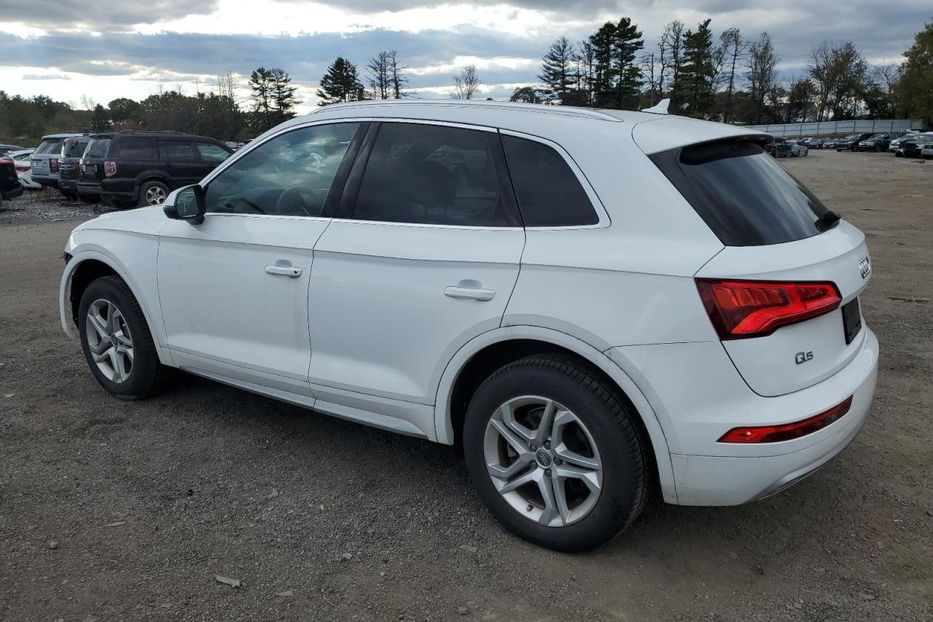 Продам Audi Q5 Premium 2019 года в Черновцах