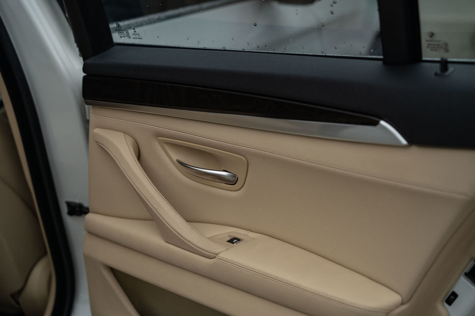 Продам BMW 528 I 2014 года в Черновцах