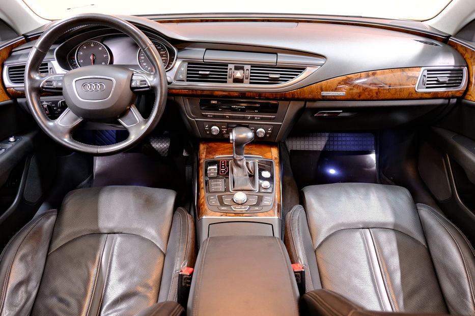 Продам Audi A7 2012 года в Одессе