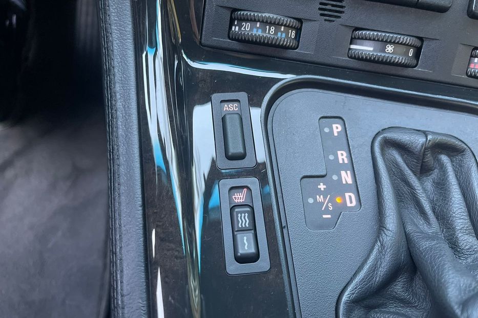 Продам BMW 840 1997 года в Киеве