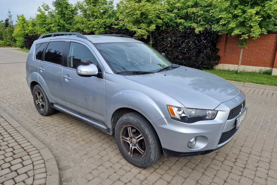 Продам Mitsubishi Outlander 2012 года в Львове