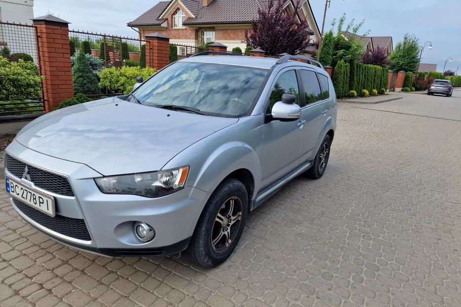 Продам Mitsubishi Outlander 2012 года в Львове