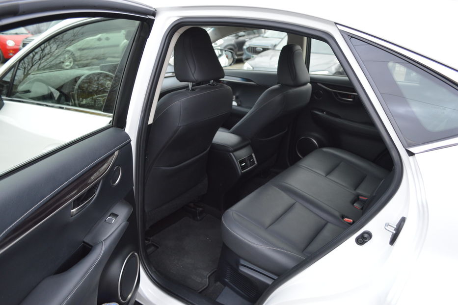 Продам Lexus NX 200 Official 2018 года в Одессе