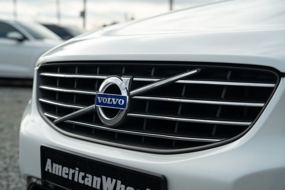 Продам Volvo XC60 2015 года в Черновцах