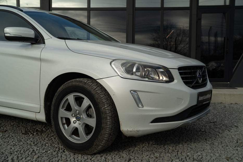 Продам Volvo XC60 2015 года в Черновцах