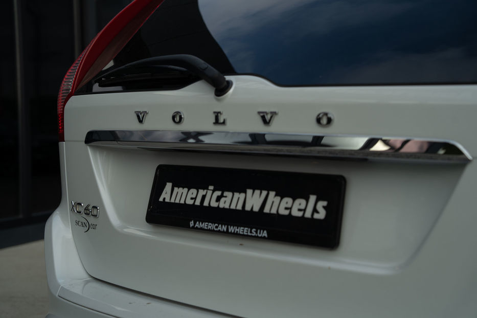 Продам Volvo XC60 2015 года в Черновцах