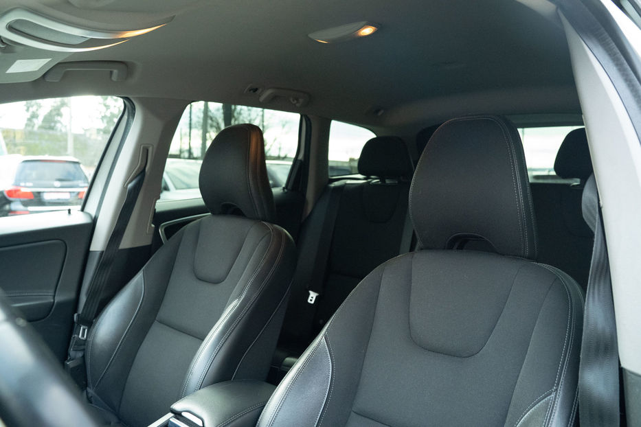 Продам Volvo XC60 2015 года в Черновцах