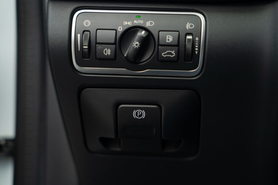 Продам Volvo XC60 2015 года в Черновцах