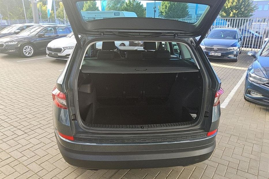 Продам Skoda kodiak Clever 4x4 НЕ ФАРБОВАНА v4505 2021 года в Луцке