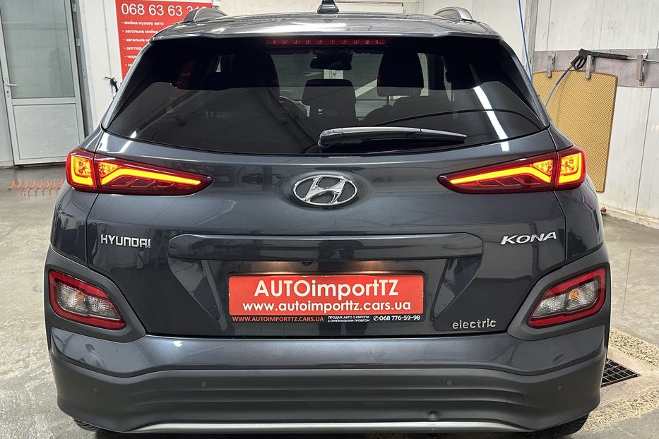 Продам Hyundai Kona 64кВт Проекція Підігрів сидінь 2021 года в Львове