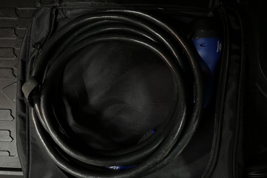 Продам Hyundai Kona 64кВт Проекція Підігрів сидінь 2021 года в Львове