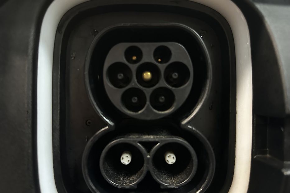 Продам Hyundai Kona 64кВт Проекція Підігрів сидінь 2021 года в Львове