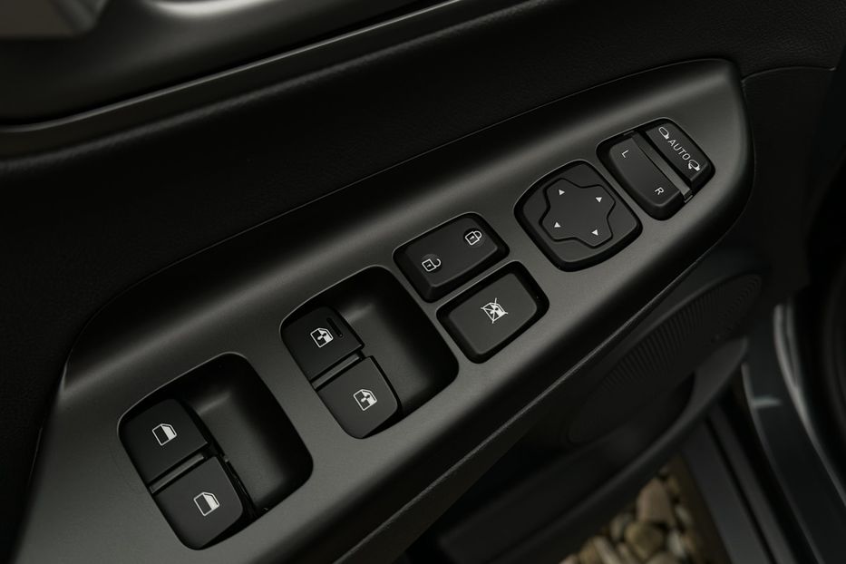 Продам Hyundai Kona 64кВт Проекція Підігрів сидінь 2021 года в Львове