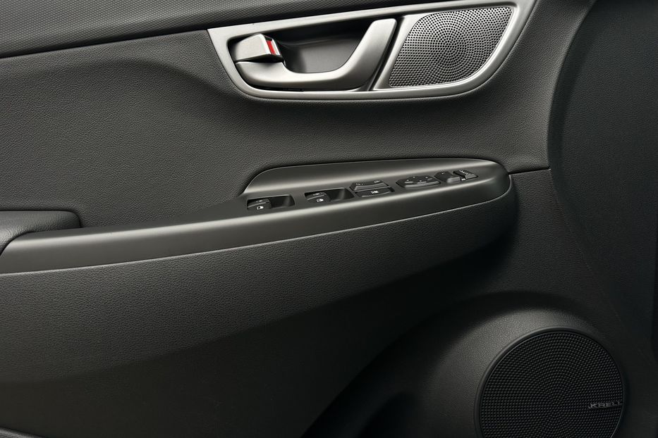 Продам Hyundai Kona 64кВт Проекція Підігрів сидінь 2021 года в Львове