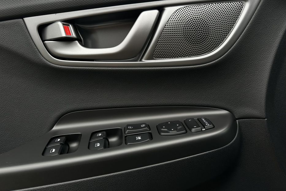 Продам Hyundai Kona 64кВт Проекція Підігрів сидінь 2021 года в Львове