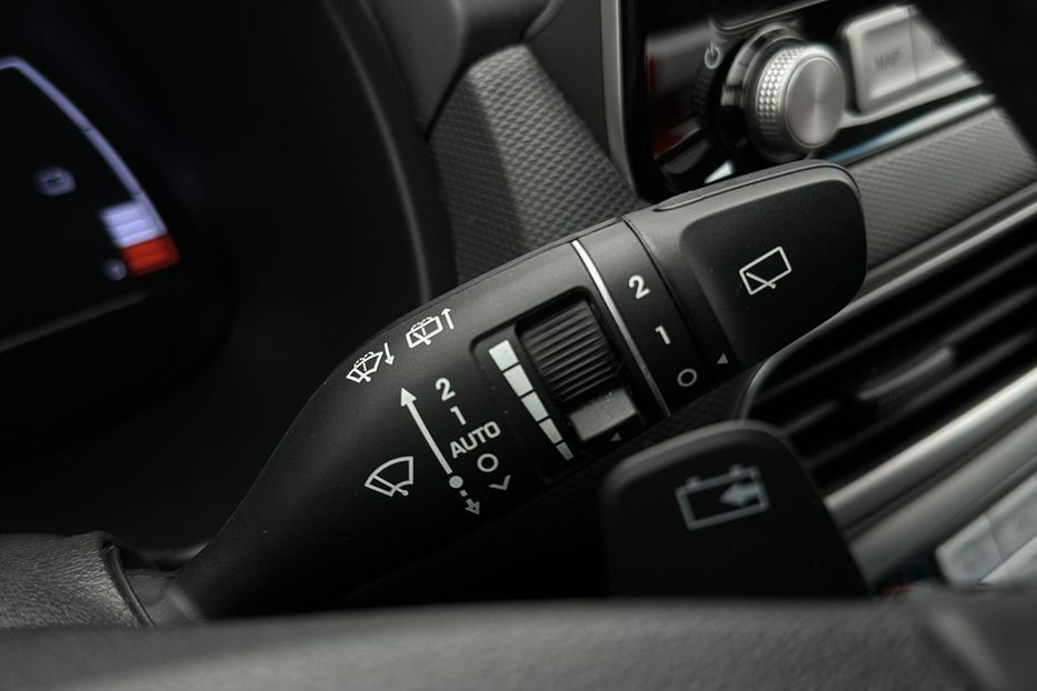 Продам Hyundai Kona 64кВт Проекція Підігрів сидінь 2021 года в Львове