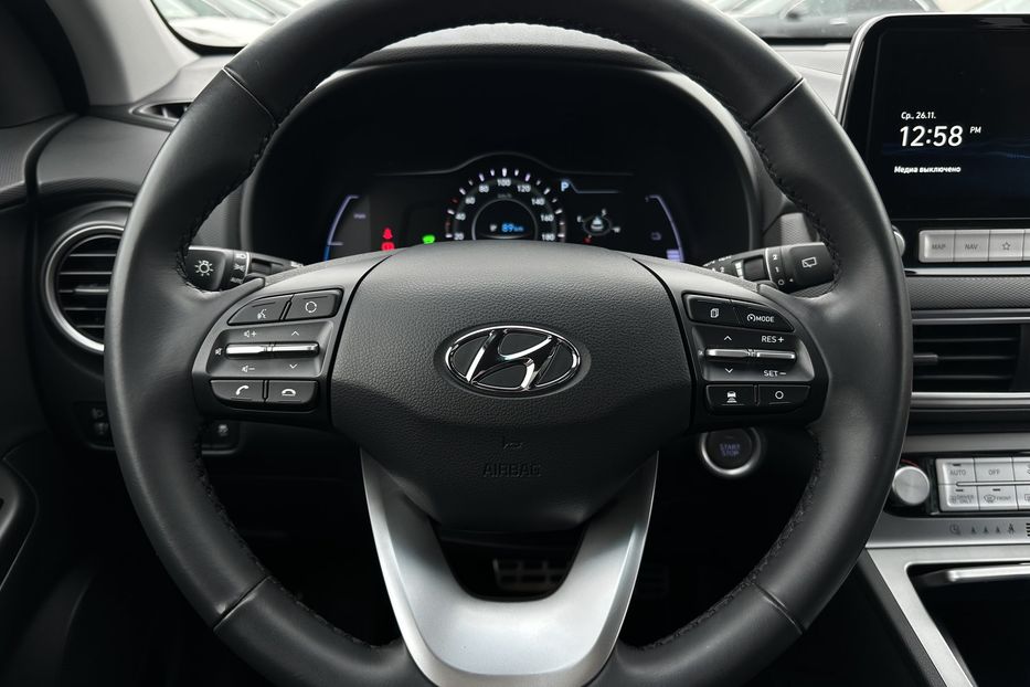 Продам Hyundai Kona 64кВт Проекція Підігрів сидінь 2021 года в Львове
