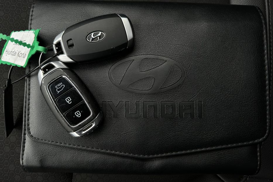 Продам Hyundai Kona 64кВт Проекція Підігрів сидінь 2021 года в Львове