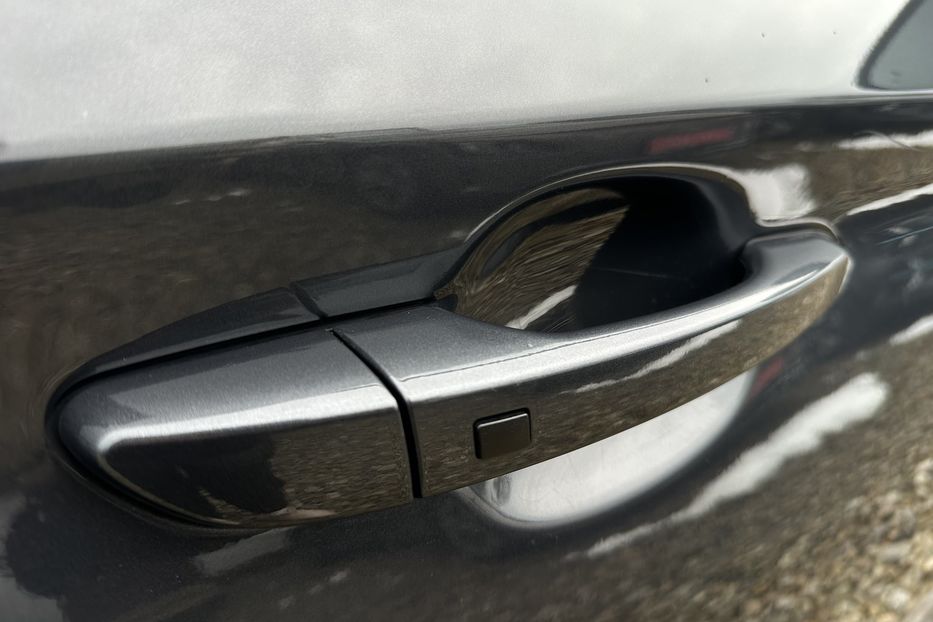 Продам Hyundai Kona 64кВт Проекція Підігрів сидінь 2021 года в Львове