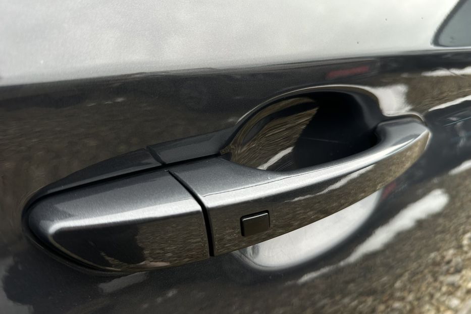 Продам Hyundai Kona 64кВт Проекція Підігрів сидінь 2021 года в Львове