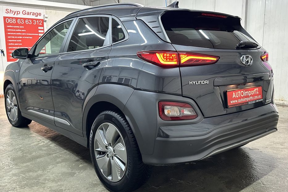 Продам Hyundai Kona 64кВт Проекція Підігрів сидінь 2021 года в Львове