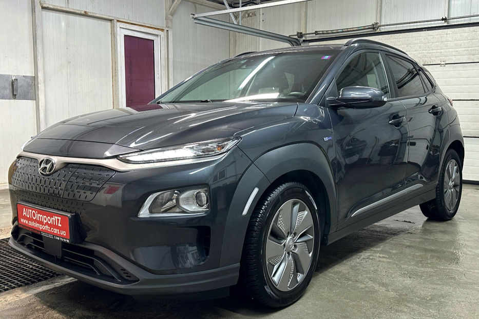 Продам Hyundai Kona 64кВт Проекція Підігрів сидінь 2021 года в Львове